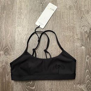 Alo Yoga Airlift Intrigue Bra